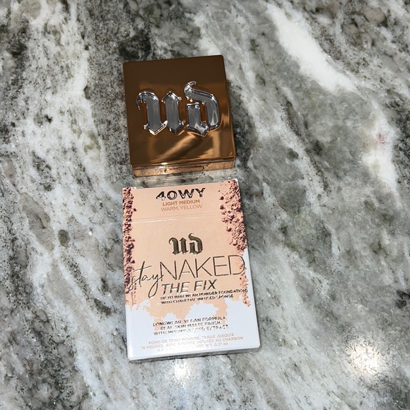 NIB - URBAN DECAY - STAY NAKED The Fix 16 Hr Powder Foundation - 40 WY LIGHT MED - Picture 2 of 15